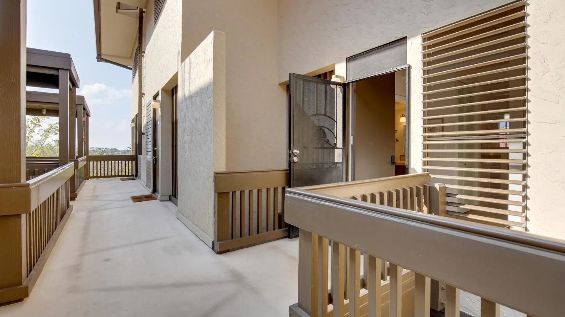 Kailua-Kona Condo Steps To Beach And Downtown! 0*,