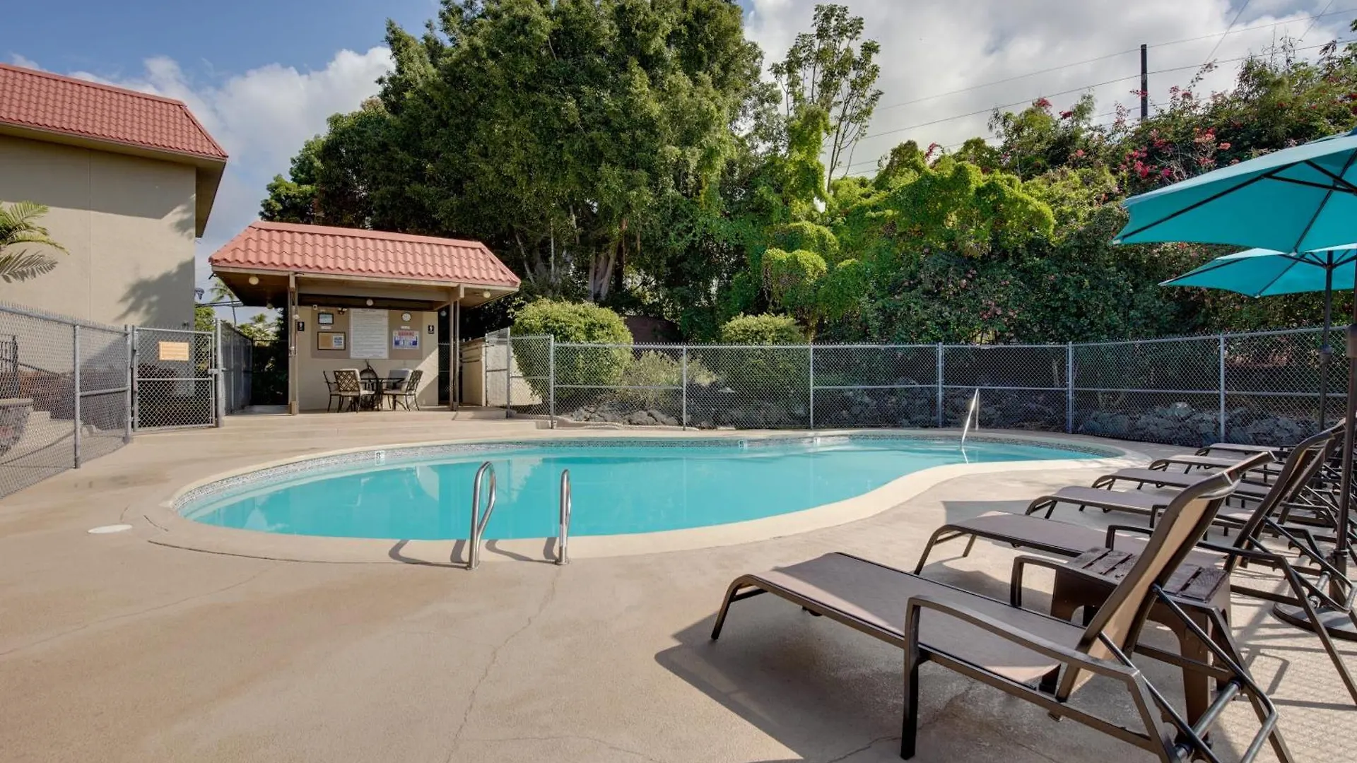 Apartment Kailua-Kona Condo Steps To Beach And Downtown!