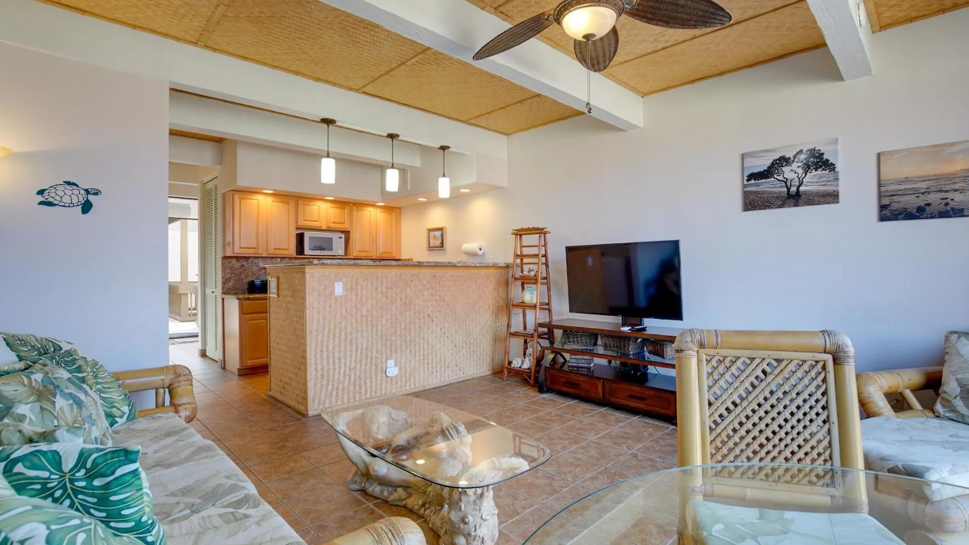 Kailua-Kona Condo Steps To Beach And Downtown! United States