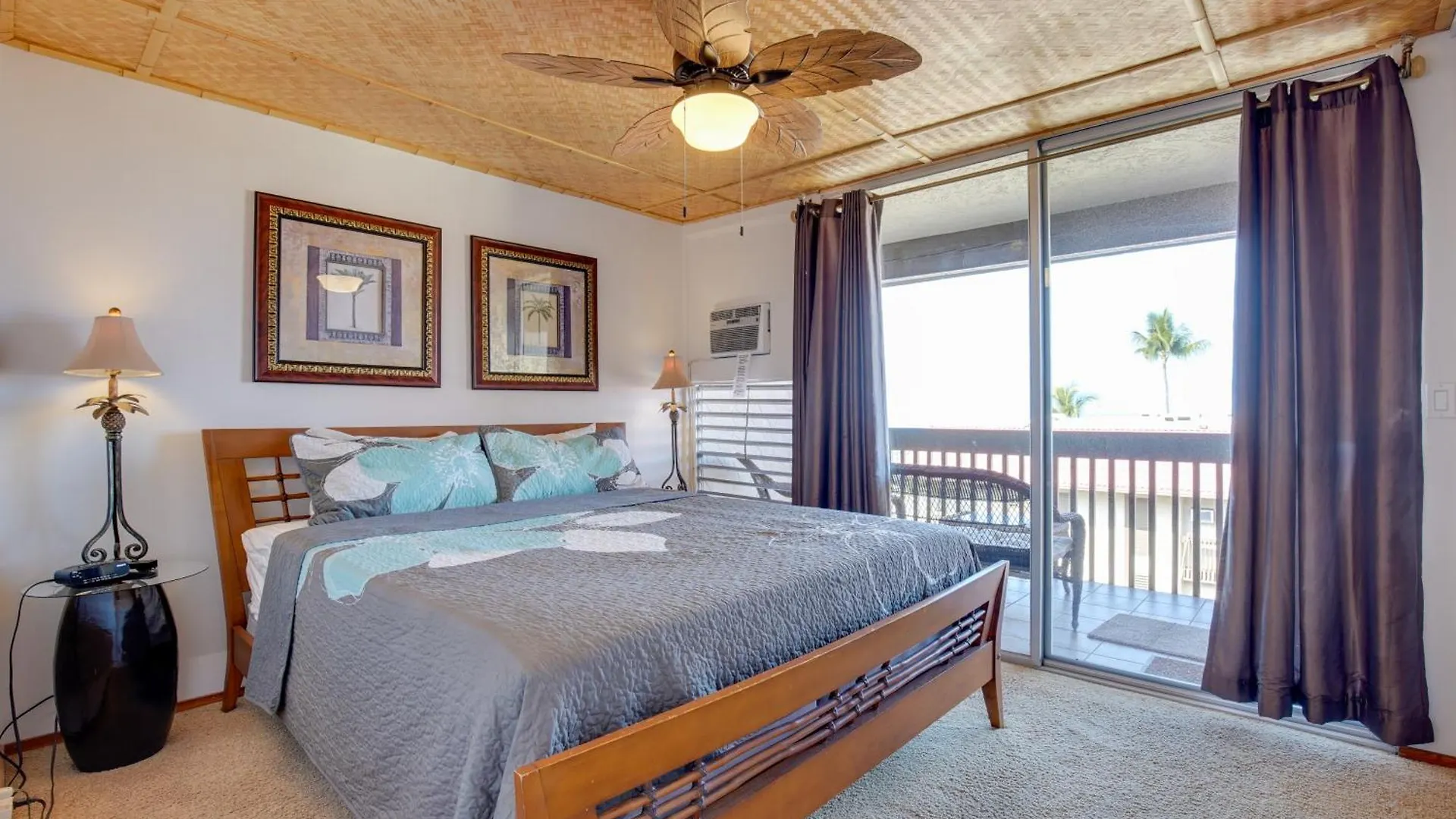 Kailua-Kona Condo Steps To Beach And Downtown! Apartment