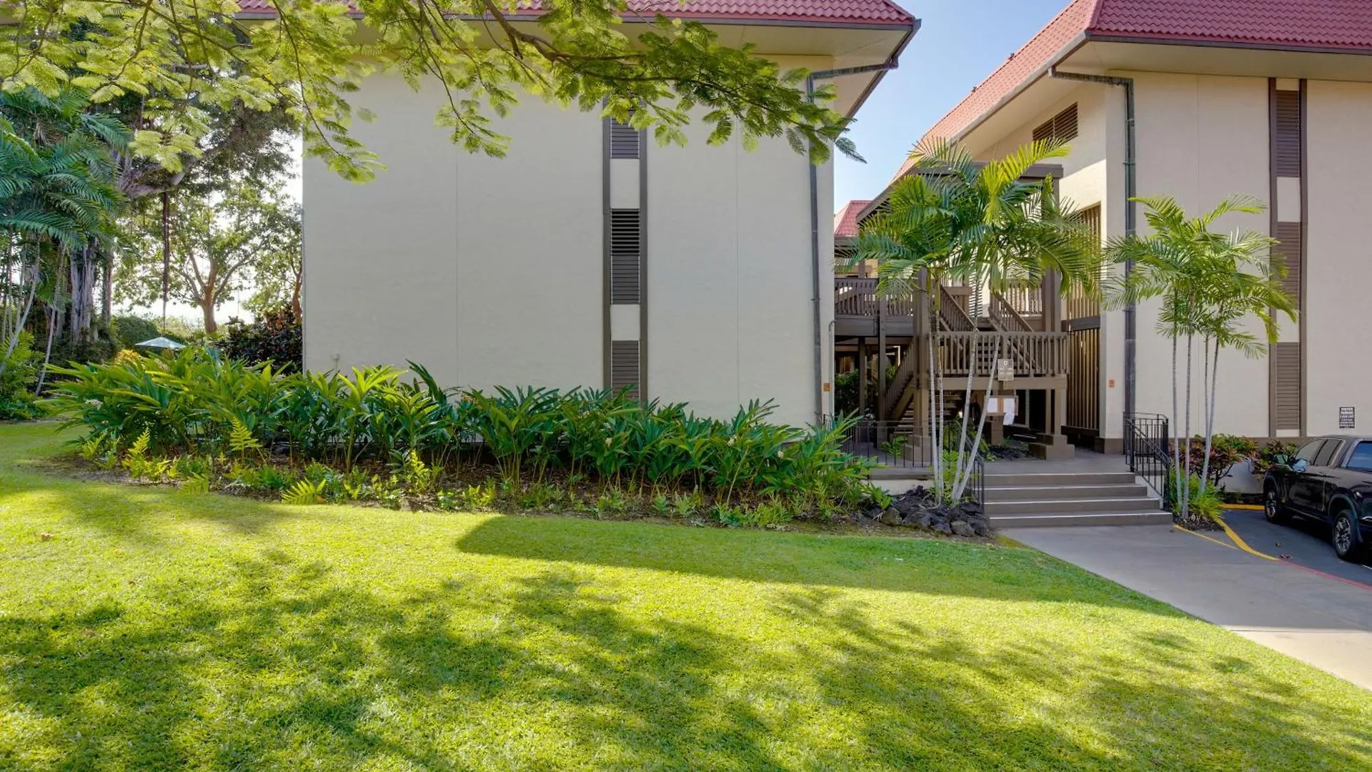 Kailua-Kona Condo Steps To Beach And Downtown! United States